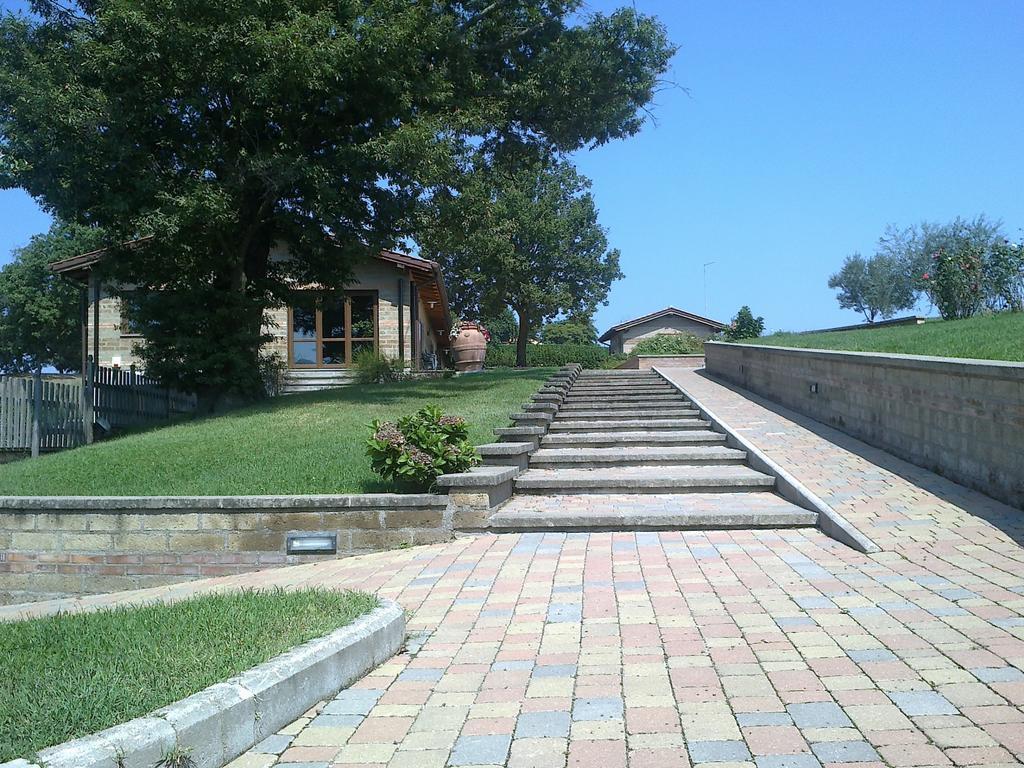 Monte Dell'olmo Farm stay *